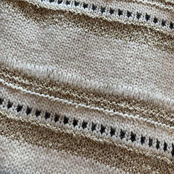 Sweater - Picture 3 of 6